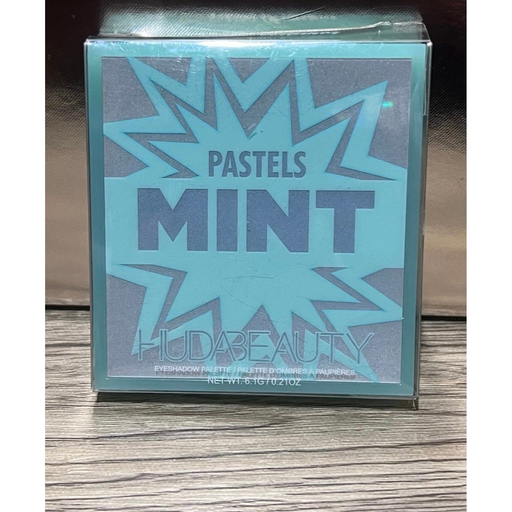 Huda beauty pastels mint palette